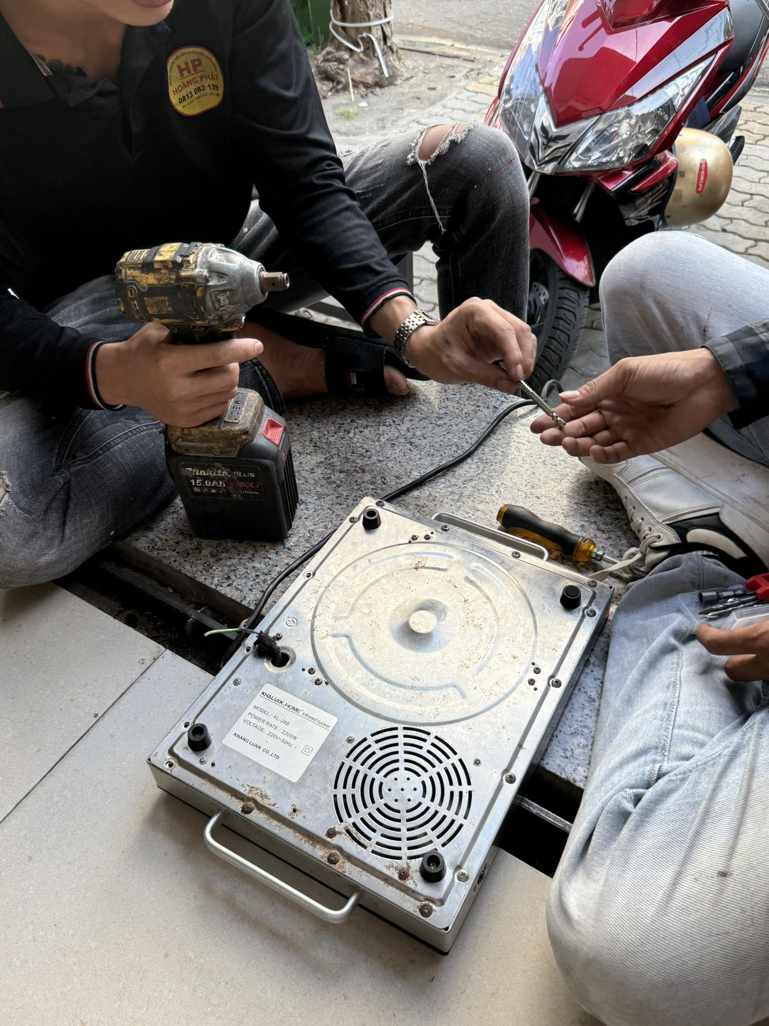 Cứu Hộ Cửa Cuốn Nguyễn Hữu Thọ Quận 7