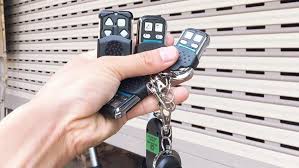 Sửa khóa cửa cuốn, Remote không bấm lên/xuống được