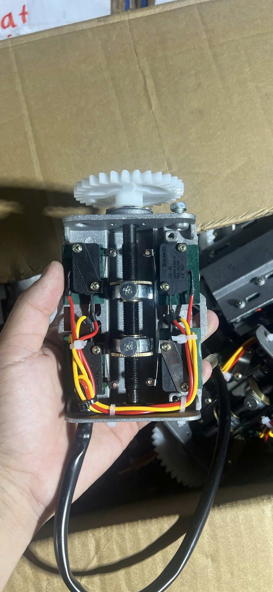 THAY - CHỈNH HÀNH TRÌNH CỬA CUỐN