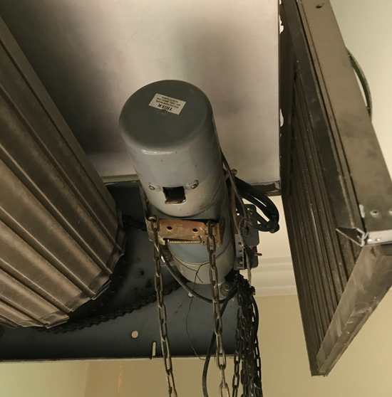 Sửa Cửa Cuốn Phạm Thị Ba Quận 7 – Có Mặt 15 Phút, Giá Rẻ, Uy Tín 24/24