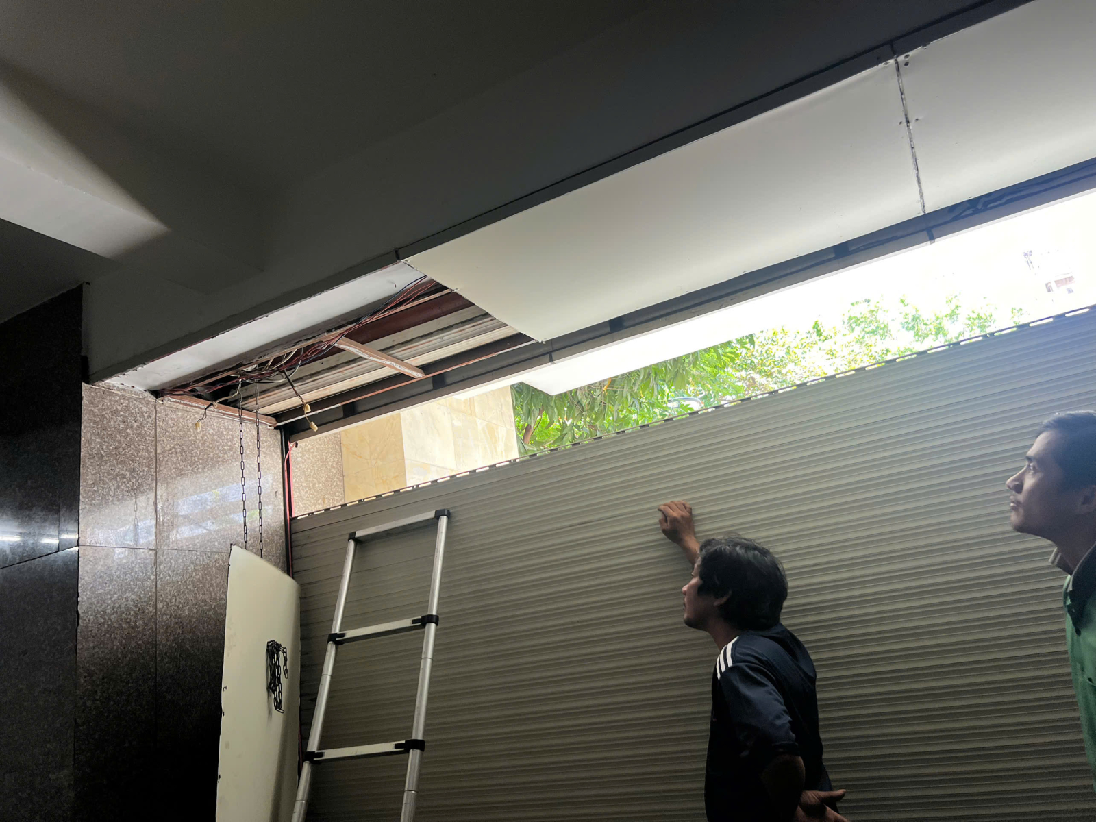 Nâng tầm không gian sống với công nghệ cửa cuốn thế hệ mới từ Hoàng Phát