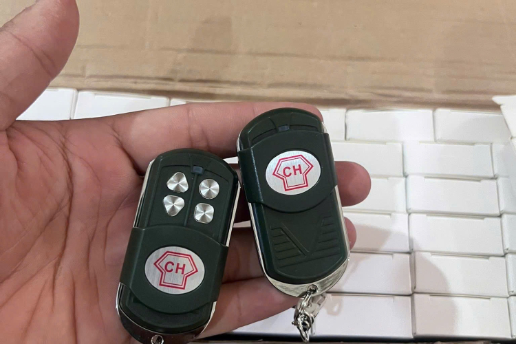 Remote cửa cuốn CH